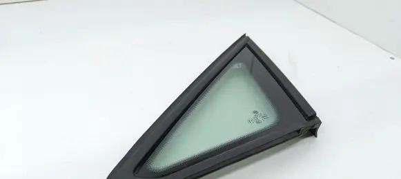 Volkswagen Caddy Front triangle window/glass 2K5845411