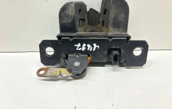 Audi A4 S4 B5 8D Loading door lock 