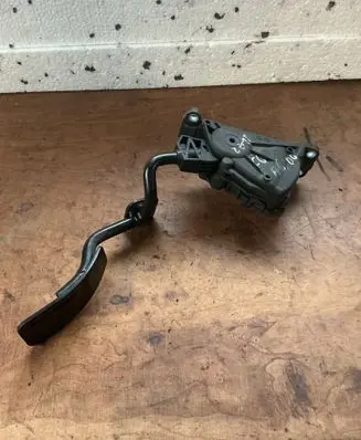 Audi A6 S6 C6 4F Accelerator throttle pedal 6PV00898402 4F2721023