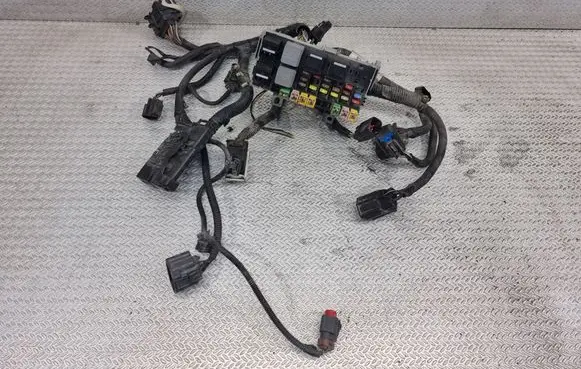 Ford Transit Fuse module 6C1T9K499NH 6C1T9K499