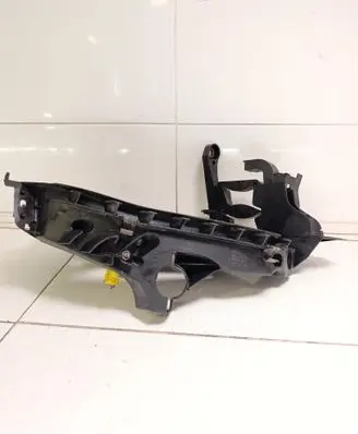 Headlight/headlamp mounting bracket