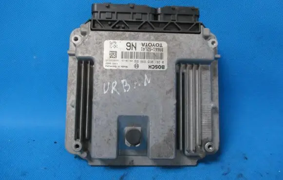 Toyota Yaris Other control units/modules 8966152L41 0281015696 109S33125