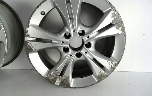 Mercedes-Benz C W205 Original wheel cap