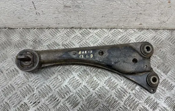 Rear control arm
