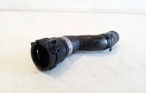 Volvo XC40 Engine coolant pipe/hose