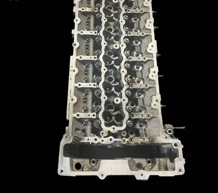 BMW 5 E60 E61 Engine head 7588247