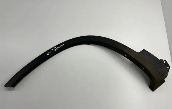 KIA Sorento Front arch trim 877132p010
