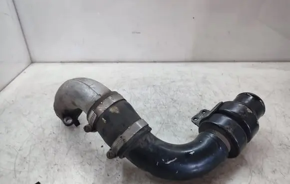 Nissan Pathfinder R51 Air intake hose/pipe