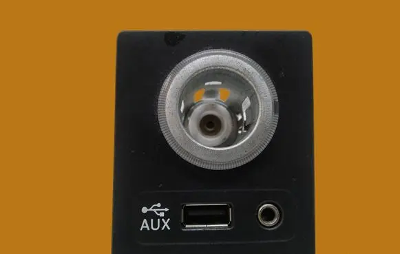 Skoda Superb B8 (3V) USB socket connector 5Q0035724