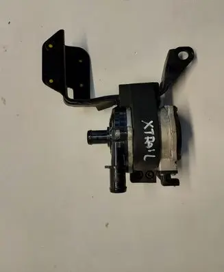 Nissan X-Trail T33 Water pump 251806UM0AJLK01