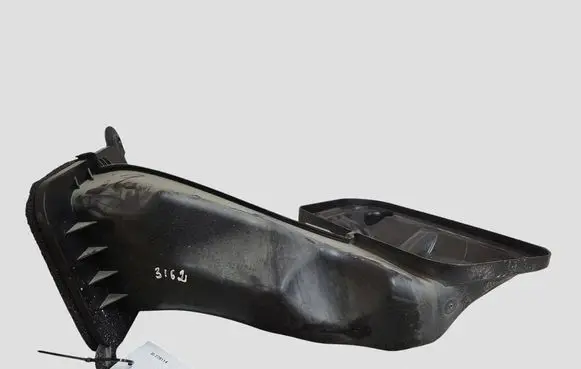 Tesla Model Y Cabin air duct channel 149913750B