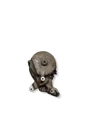 Volvo V70 Fuel filter bracket/mount holder AV6Q9180CA