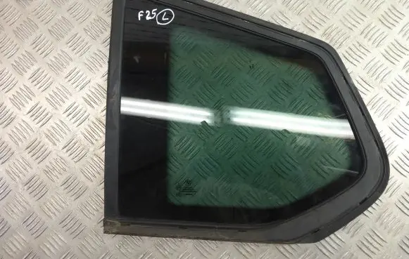 BMW X3 F25 Rear side window 7205645