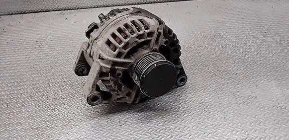 Opel Meriva B Generator/alternator 0124425084
