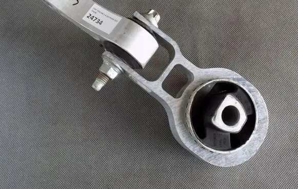 Fiat Tipo Engine mount bracket 00520268890