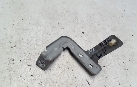 BMW 1 F20 F21 Fender mounting bracket