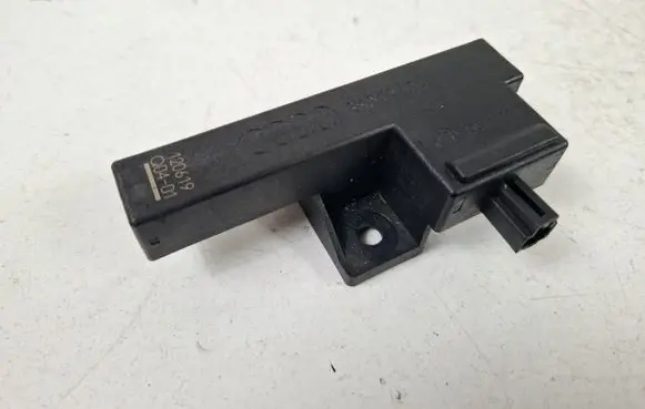 Audi A6 S6 C7 4G Keyless (KESSY) go control unit/module 8K0907247