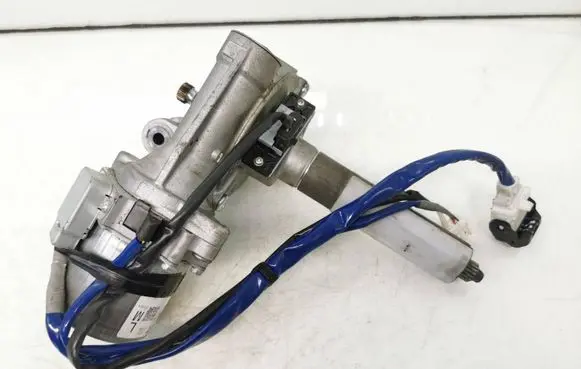 Steering wheel axle set