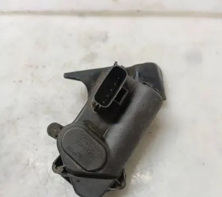 Volvo V70 Intake manifold valve actuator/motor 30757452