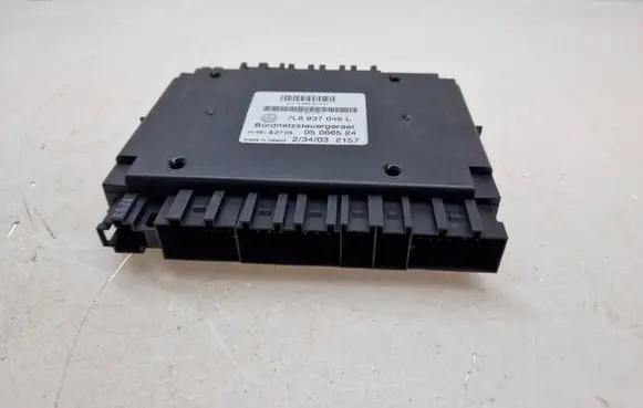 Volkswagen Touareg I Comfort/convenience module 7L6937049L 05066524