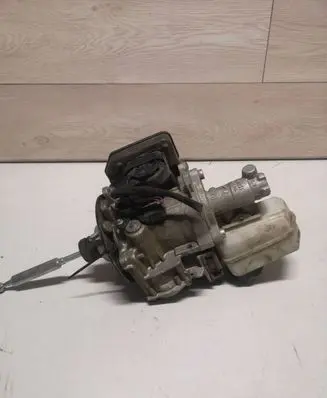 Volkswagen Golf VII Master brake cylinder 5QE614105S 0204N00049