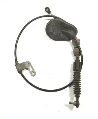 Nissan Qashqai Gear shift cable linkage 
