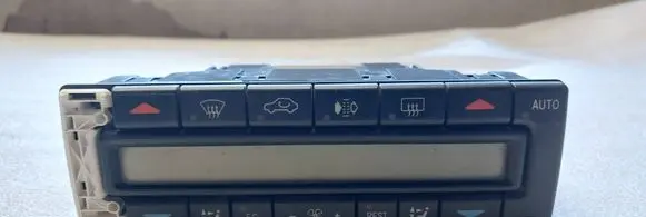 Mercedes-Benz E W210 Climate control unit 2108300785