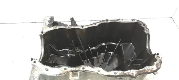 Oil sump