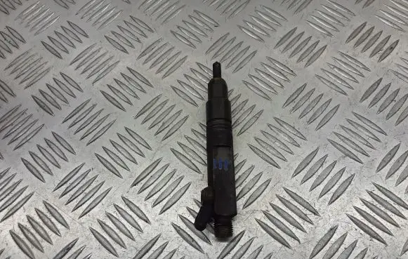 Volvo V70 Fuel injector 074130201Q