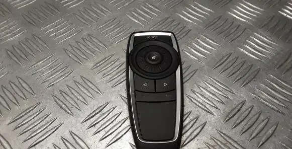 BMW 7 F01 F02 F03 F04 Other devices