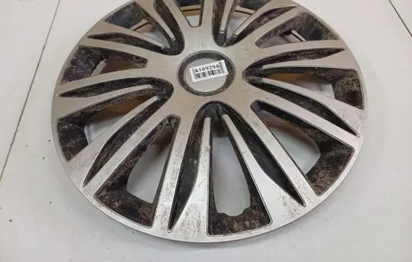 Skoda Roomster (5J) R15 wheel hub/cap/trim 