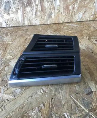 BMW X5 E70 Dashboard side air vent grill/cover trim 922776803 14482110