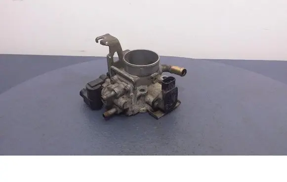 Suzuki Swift I Throttle body valve 1813783E11