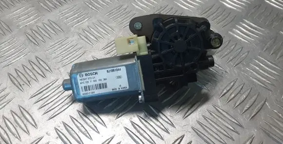 Hyundai Tucson TL Seat adjustment motor 88582C1000