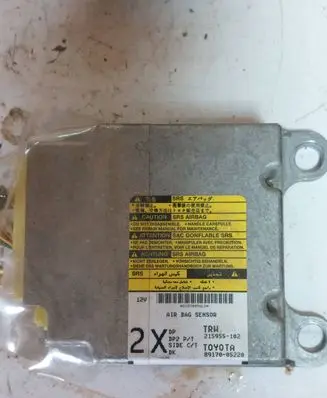 Toyota Avensis T250 Airbag control unit/module 9817005220