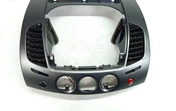 Mitsubishi L200 Climate control/heater control trim MN179800ZZ