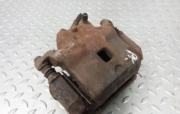 Nissan Juke I F15 Front brake caliper 41011ET00A
