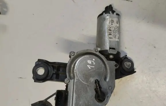 Volkswagen PASSAT B6 Rear window wiper motor 3C9955711A 54565456 53032812