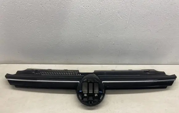 Volkswagen Golf VIII Front bumper upper radiator grill 5H0853651n
