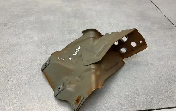 Opel Mokka X Fender mounting bracket 