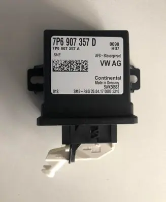 Volkswagen Golf VII Light module LCM 7P6907357D