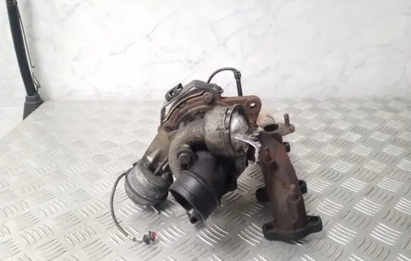 Volkswagen PASSAT B6 Turbo 03G253014M