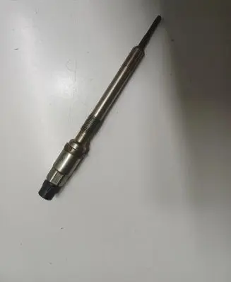 Volkswagen Touran II Glow plug 03L905061G
