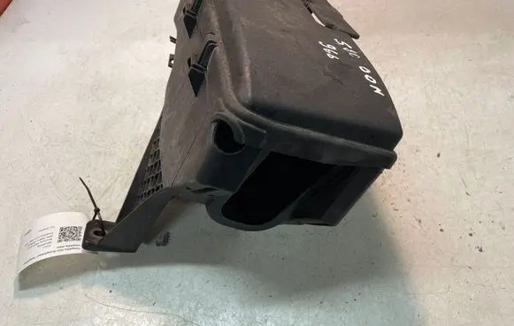 Volvo S80 Fuse box set 9494211 9494210