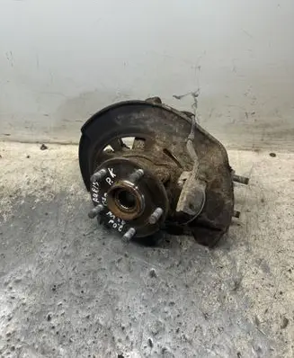 Toyota Auris 150 Front wheel hub