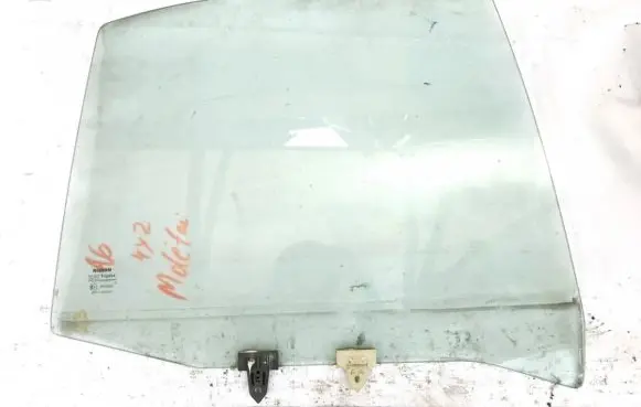 Nissan Primera Rear door window glass