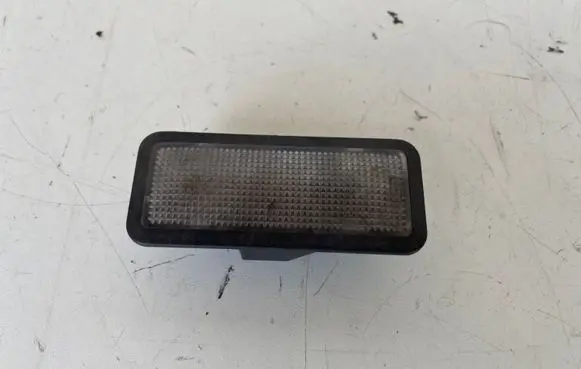 Peugeot 806 Number plate light