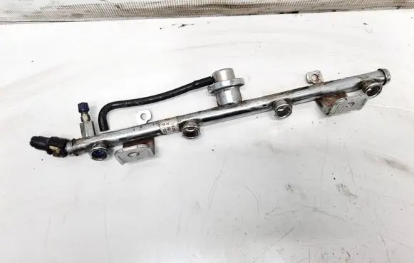 Ford Mondeo Mk III Fuel main line pipe