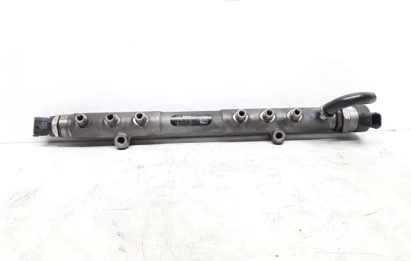Volvo S80 Fuel main line pipe 30777576 30777554 0281002712