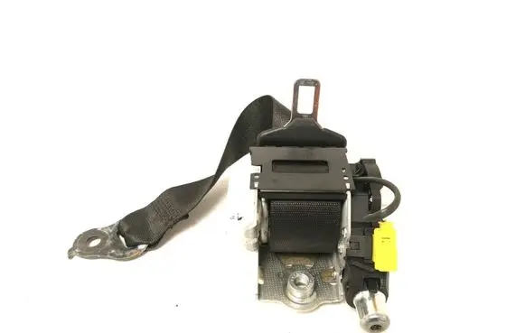 Mercedes-Benz C W204 Rear seatbelt A2048605886